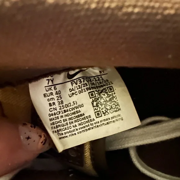 NIKE AIR FORCE 1 CACAO WOW SAIL KHAKI SNEAKERS; SIZE Youth 7 (women 8.5) - Picture 2 of 16